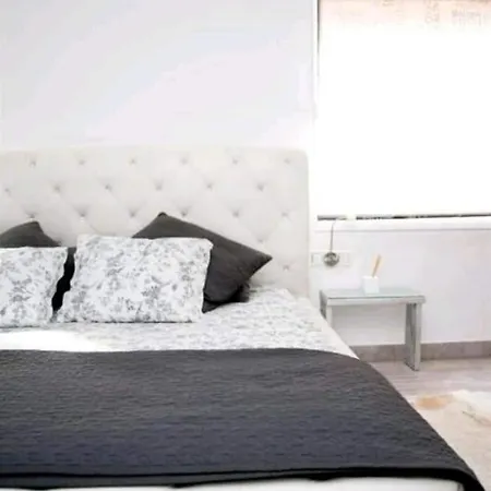 بيت للعطل Landscape Benveniste